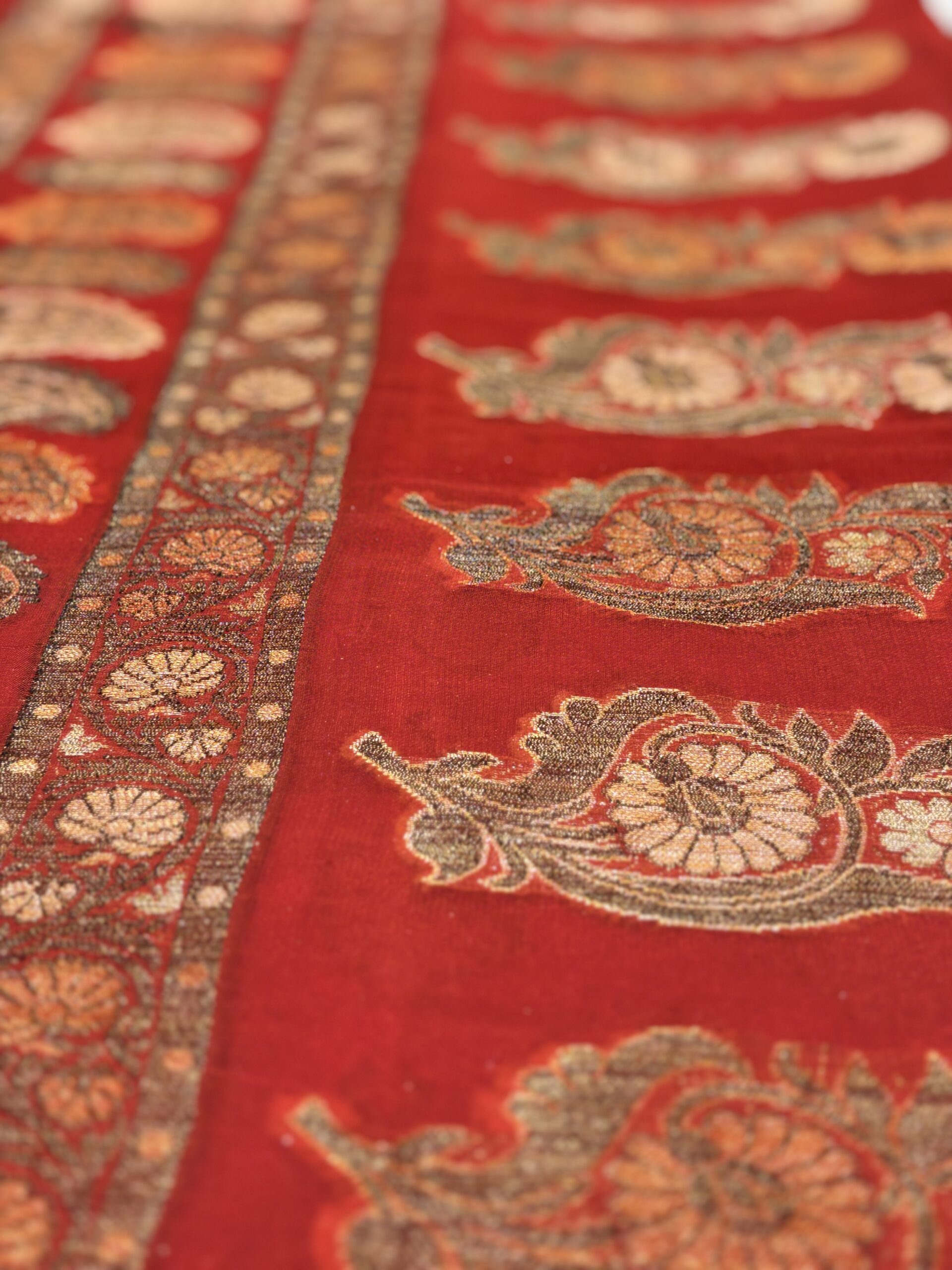 Pure Silk Chiffon Banarasi Saree - Image 5