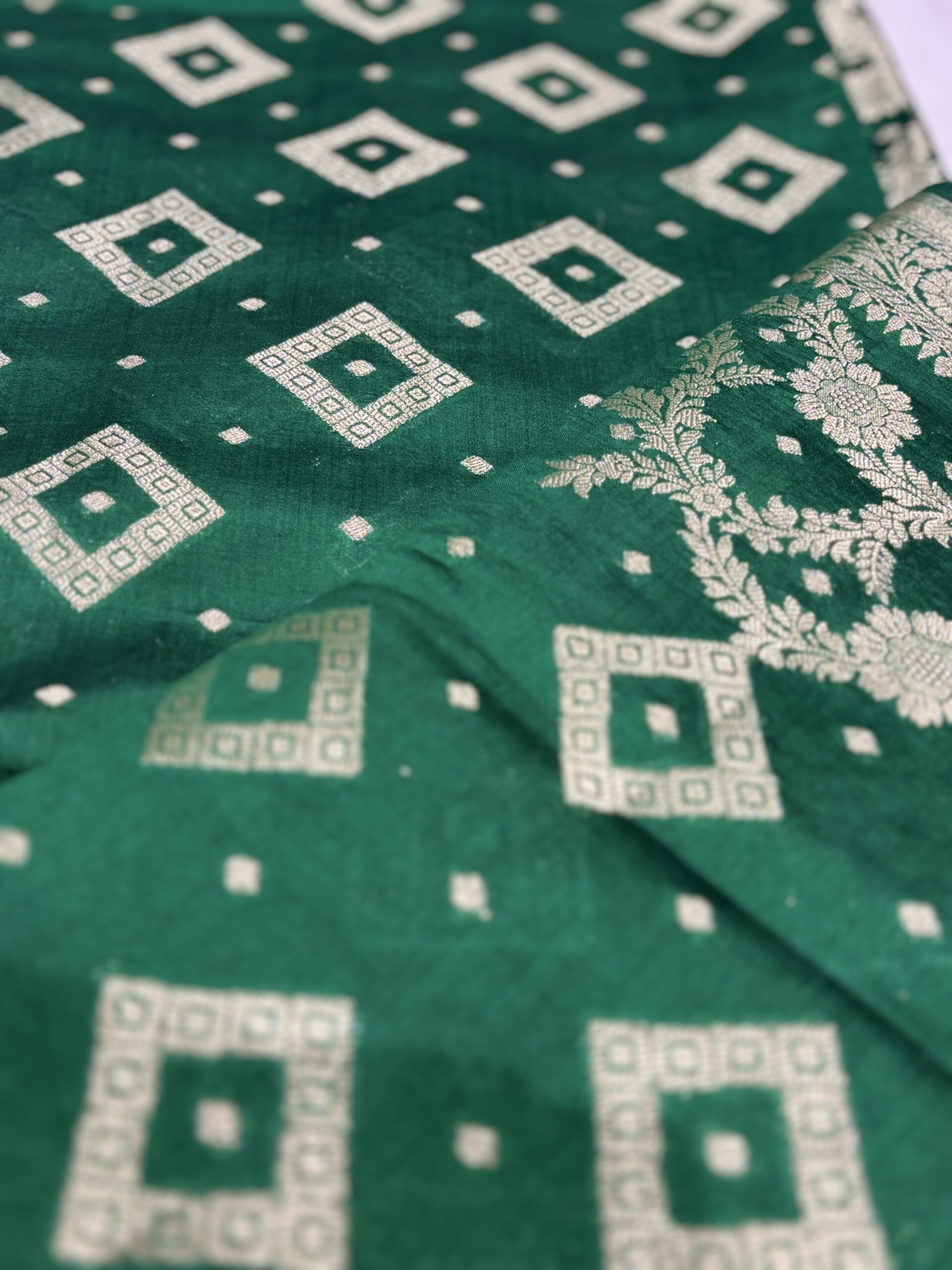 Pure Spun Silk Saree - Green - Image 3