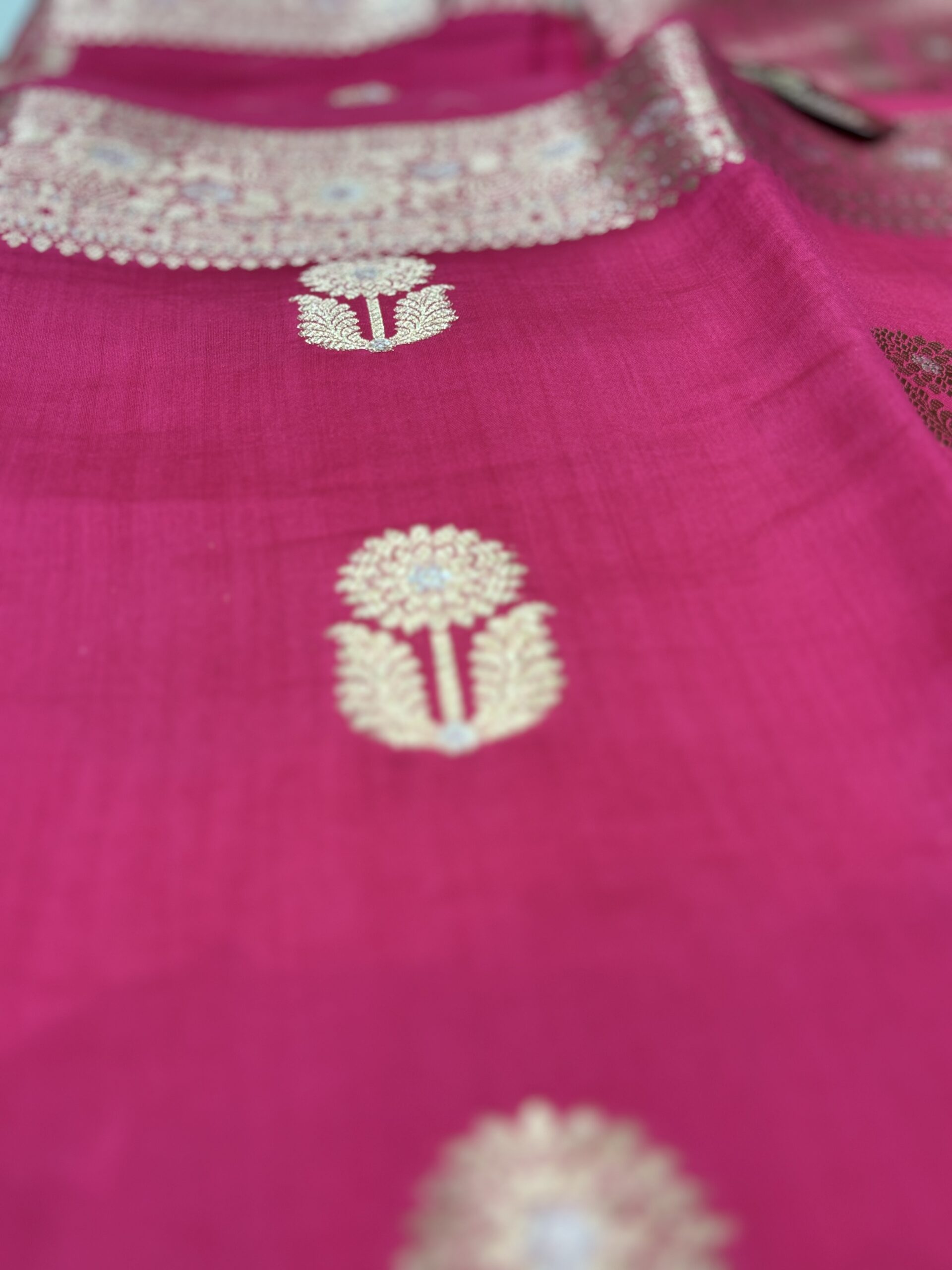 Pure Spun Silk Banarasi Saree - Dark Pink - Image 5